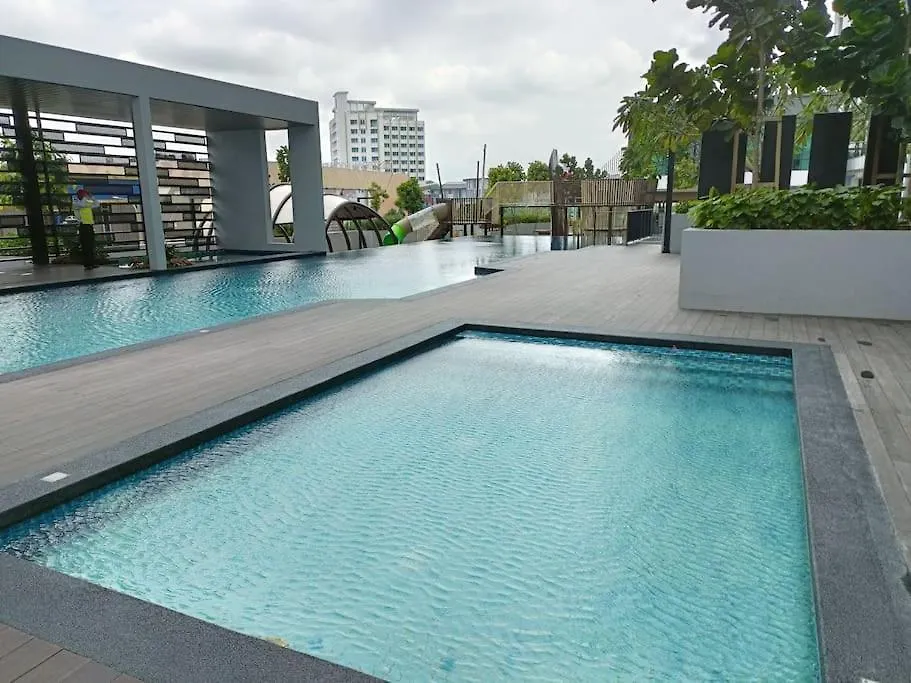 Apartmán Sky Trees Smart Tv Balcony & Facilities B08B Johor Bahru 0*,